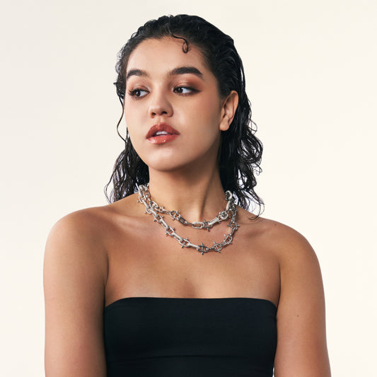 ÉPINGLE Necklace Half Encrusted